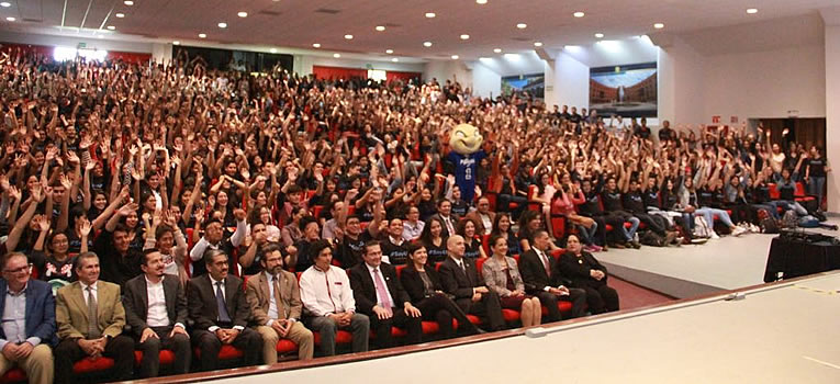 dan bienvenida a estudiantes del campus gto ug ugto