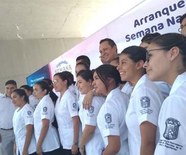 Estudiantes de Enfermería de la UG colaboran con personal del sector salud en la Semana Nacional de Salud